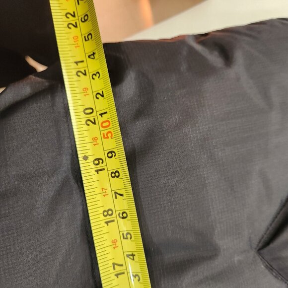 Paramount Pictures Branded Puffer Vest Western Concepts Mens Size Medium Black - Picture 6 of 10